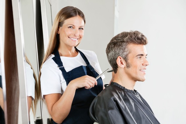 Выбираем ежедневные (интенсив) курсы обучения парикмахеров у наставника который берет учеников. Частные уроки.