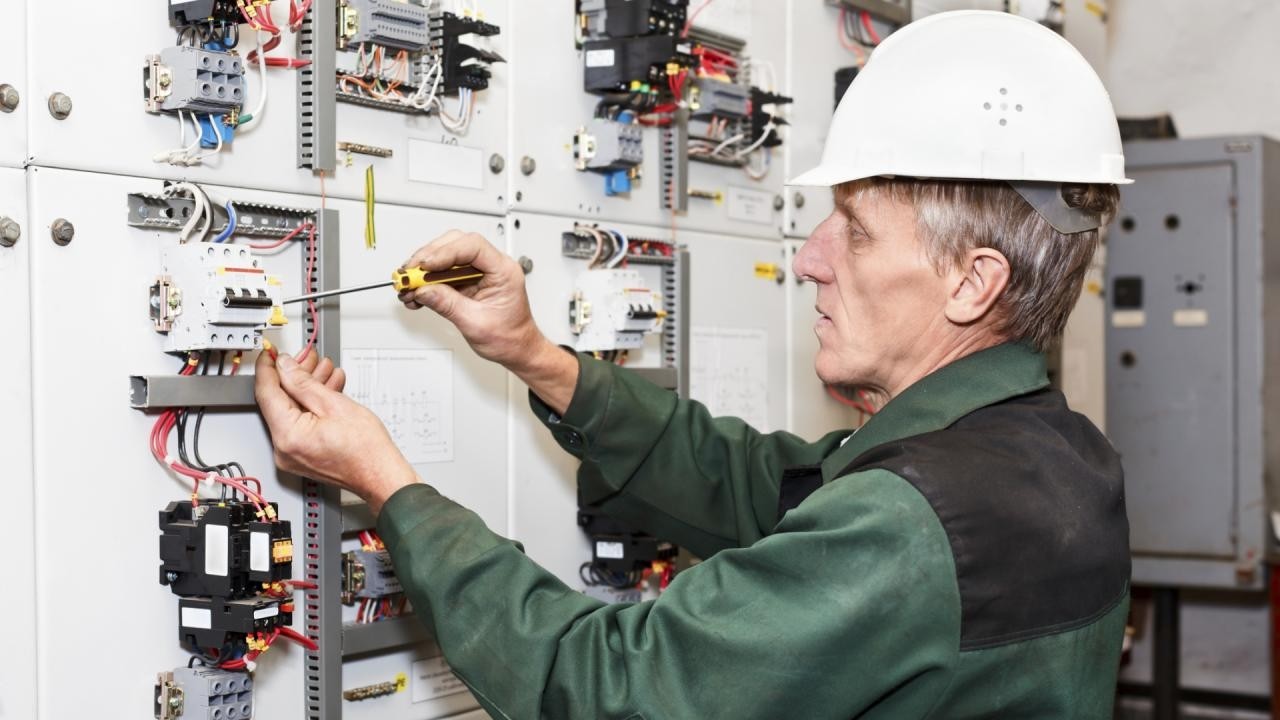 Как и где выбрать учебный комбинат (упк) электриков - На Обучение ...